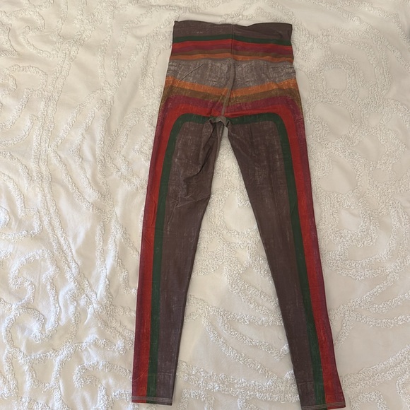 Niyama Sol extra long Retro print leggings, size M. ❤️💚🧡 - Picture 5 of 6
